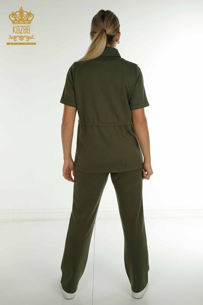 Venta al por mayor Conjunto de chándal triple para mujer con botones detallados de color caqui - 17633 | KAZEE - 15
