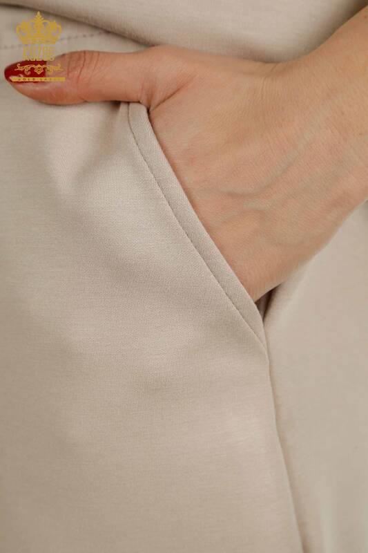 Venta al por mayor Conjunto de chándal y pantalones cortos para mujer Visón con capucha - 17695 | KAZEE