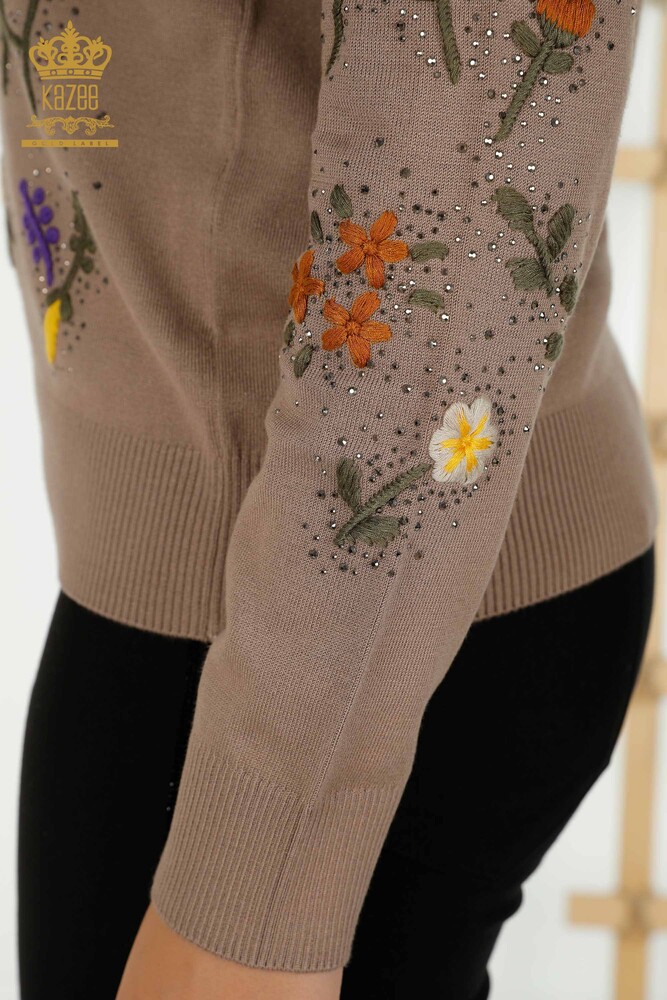 Venta al por mayor de Visón Bordado Floral Colorido Suéter de Prendas de Punto para Mujer - 16445 | KAZEE - 6