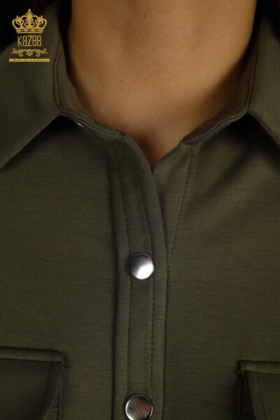 Venta al por mayor Conjunto de chándal para mujer con botones detallados color caqui - 17555 | KAZEE - Thumbnail