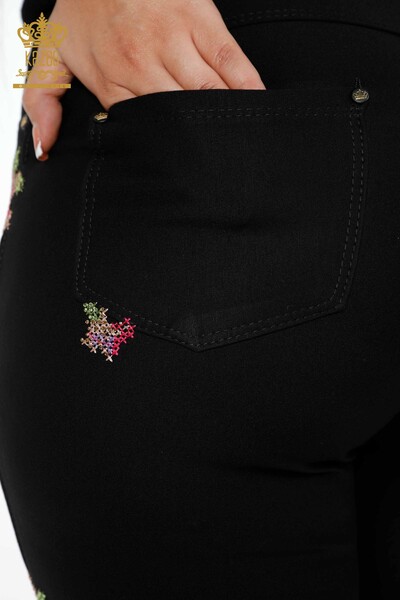 Оптовые женские брюки с цветочной вышивкой Stony Embroidery Viscose - 3410 | КАZЕЕ - Thumbnail
