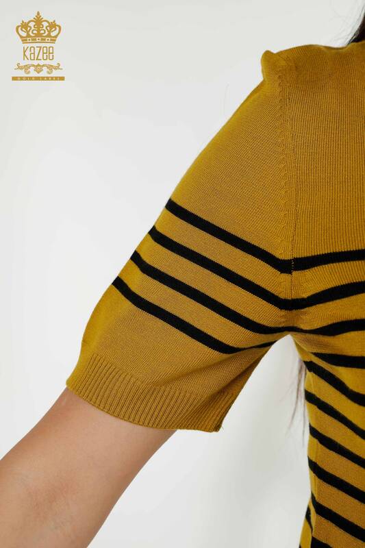 оптом женский трикотаж свитер в полоску с коротким рукавом горчичный черный - 30396 | КАZЕЕ