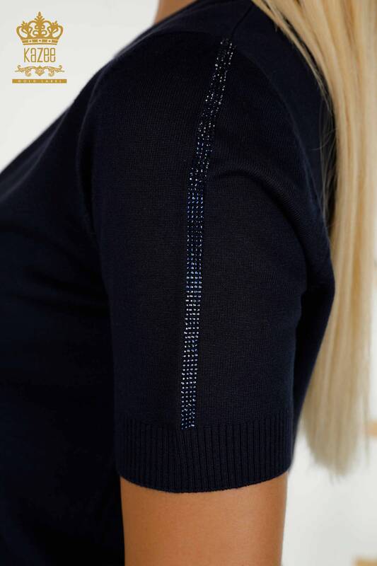 Оптовая продажа женского трикотажного свитера американской модели темно-синего цвета - 30326 | КАZEE