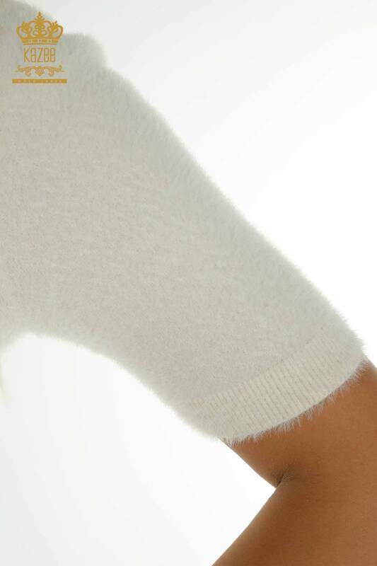 Женский вязаный свитер оптом из ангоры базового цвета экрю - 30589 | КАZEE