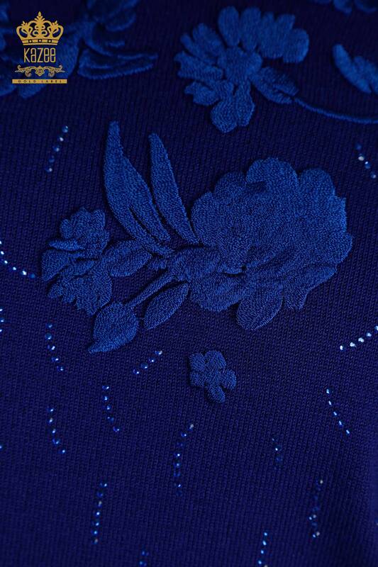 Женский вязаный свитер оптом сакс с цветочной вышивкой - 16849 | КAZEE