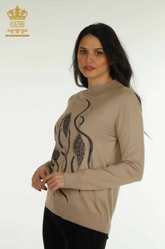 Женский вязаный свитер оптом с каменной вышивкой, бежевый - 30096 | КАZEE