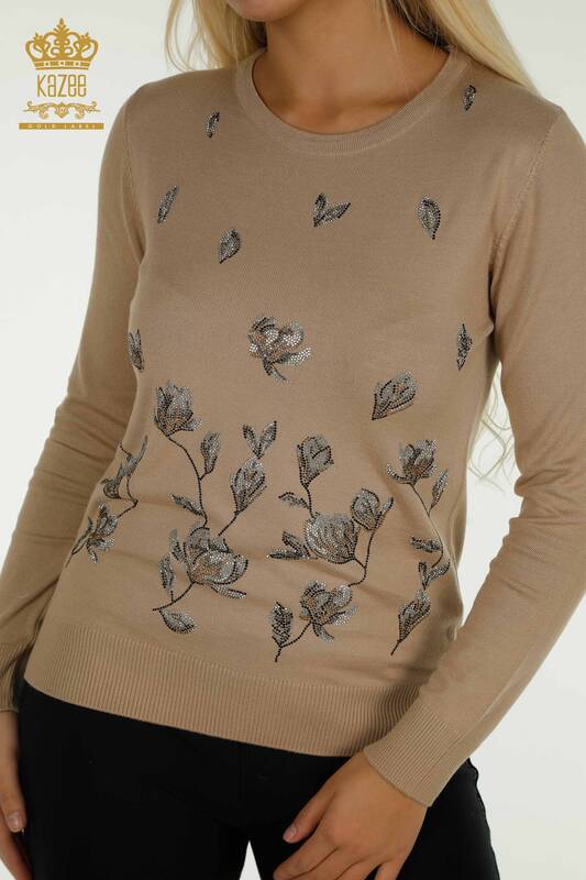 Женский вязаный свитер оптом с каменной вышивкой, бежевый - 30471 | КАZEE