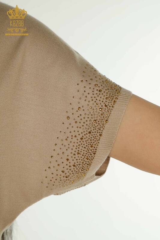 Женский вязаный свитер оптом с каменной вышивкой, бежевый - 30761 | КАZEE