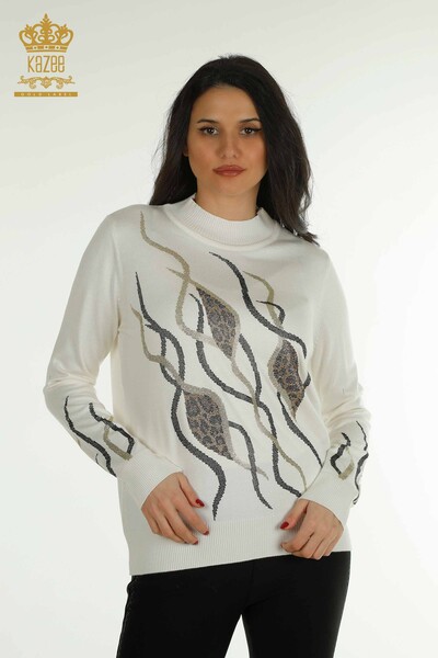 KAZEE - Женский вязаный свитер оптом с вышивкой камнями экрю - 30096 | КАZEE