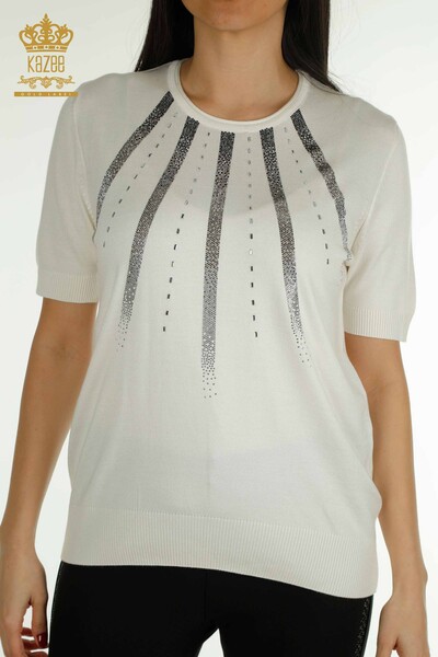 Женский вязаный свитер оптом с вышивкой камнями экрю - 30460 | КАZEE - 2