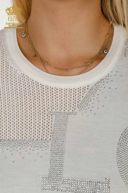 Женский вязаный свитер оптом с вышивкой камнями экрю - 30501 | КАZEE