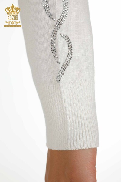 Женский вязаный свитер оптом с вышивкой камнями экрю - 30553 | КАZEE - Thumbnail