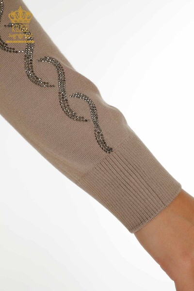 Женский вязаный свитер оптом из норки с каменной вышивкой - 30553 | КАZEE - Thumbnail