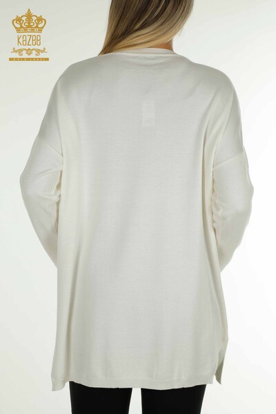 Женский вязаный свитер оптом с вышивкой кристаллами экрю - 30602 | КАZEE - Thumbnail