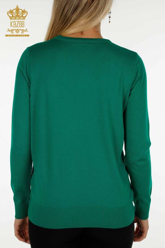 Зеленый женский трикотажный свитер с яркой вышивкой оптом - 30147 | КАZEE