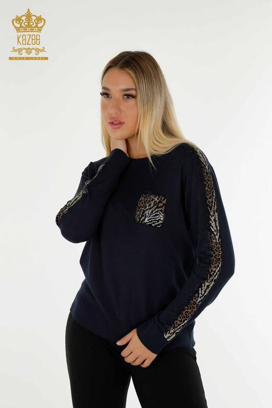 Женский вязаный свитер оптом с круглым вырезом темно-синий - 30465 | КАZEE