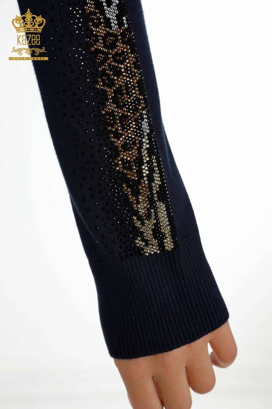 Женский вязаный свитер оптом с круглым вырезом темно-синий - 30465 | КАZEE