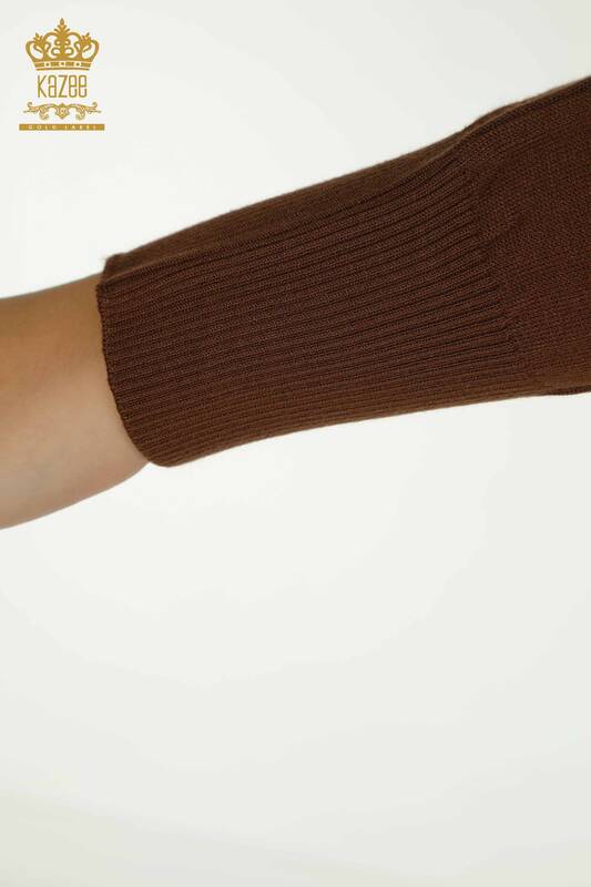 Женский вязаный свитер оптом с леопардовой вышивкой, коричневый - 30633 | КАZEE