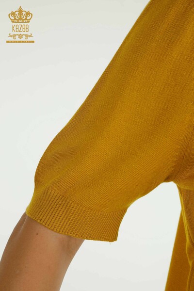 Женский вязаный свитер оптом с леопардовой вышивкой шафраном - 30324 | КАZEE - Thumbnail
