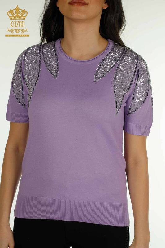 Женский вязаный свитер оптом с вышивкой камнями, сиреневый - 30792 | КАZEE