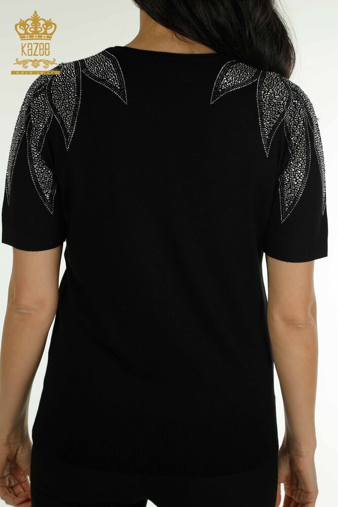 Женский вязаный свитер оптом с вышивкой камнями на плечах черно-белый - 30792 | КАZEE - 7