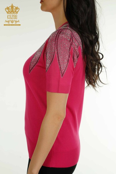 Женский вязаный свитер оптом с вышивкой на плечах цвета фуксии - 30792 | КАZEE - Thumbnail