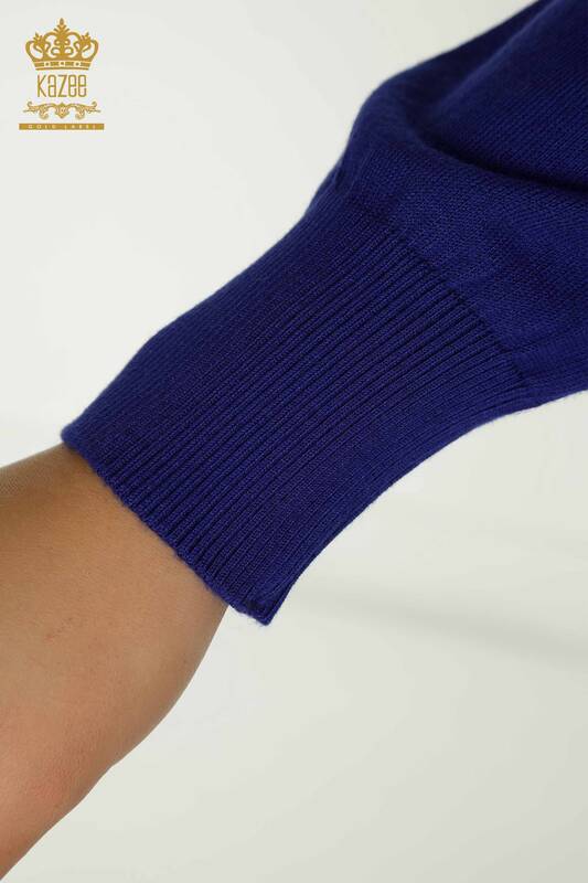 Женский вязаный свитер оптом с деталью на плечах Электрический Цвет - Черный - 30079 | КАZEE