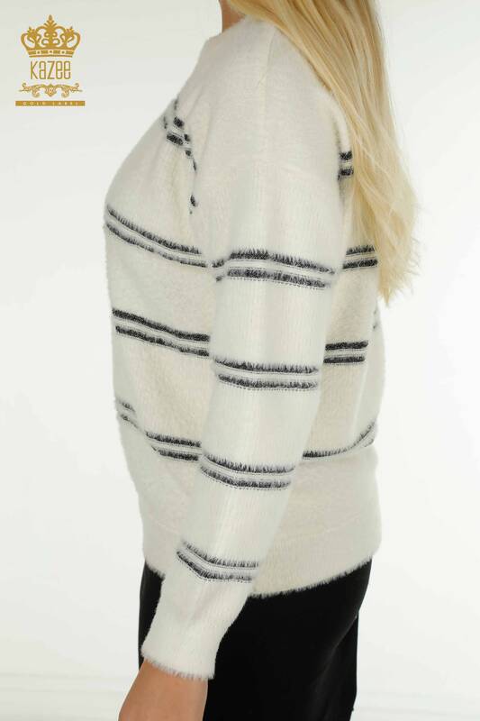 Женский вязаный свитер в полоску из ангоры экрю оптом - 30680 | КАZEE