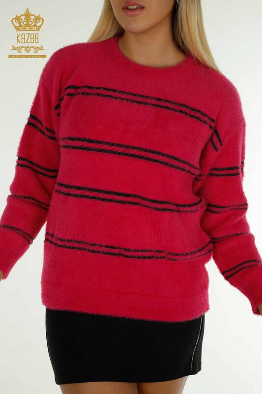 Женский вязаный свитер оптом в полоску из ангоры фуксия - 30680 | КАZEE