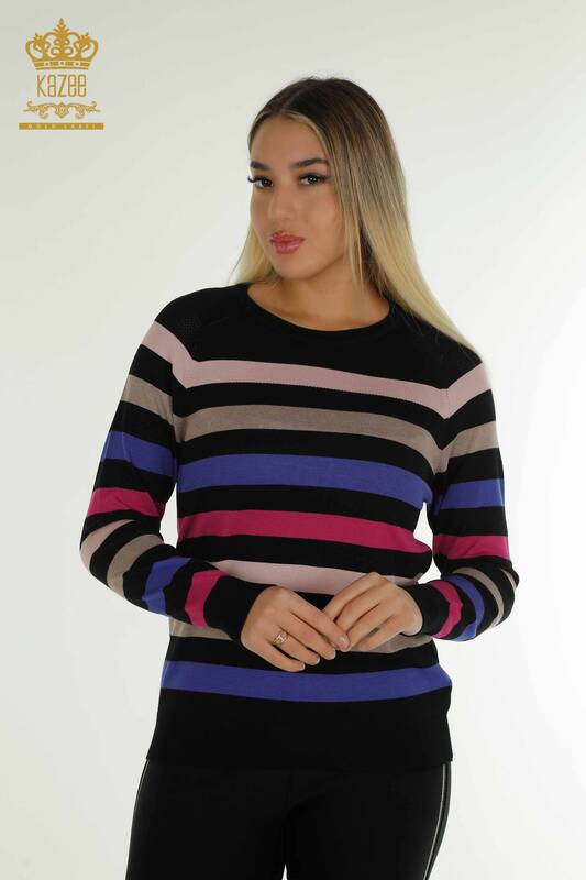Женский вязаный свитер оптом в полоску, двухцветный, черный, фуксия - 30133 | КАZEE