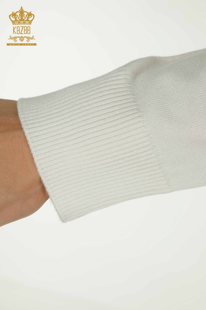 Женский трикотажный свитер с вышивкой птиц экрю оптом - 30401 | КAZEE - 7