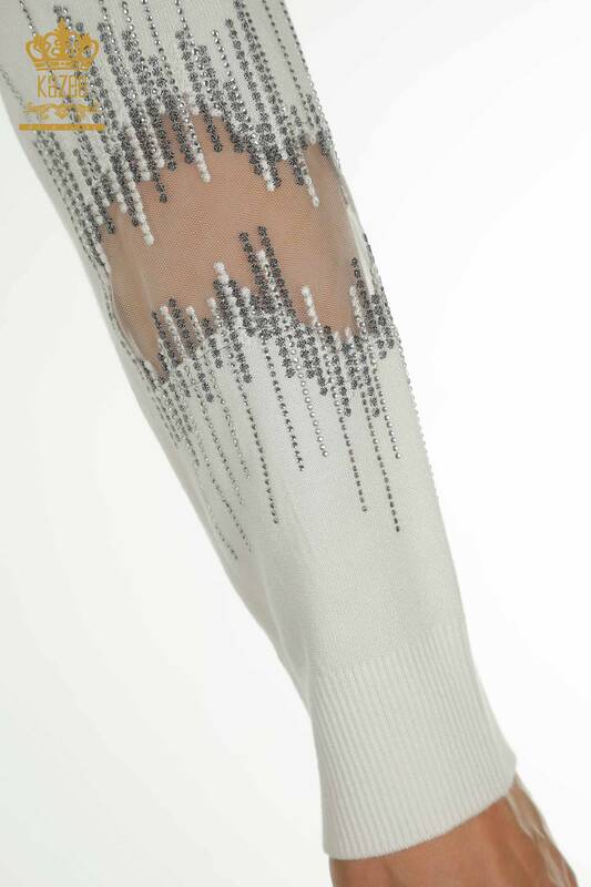 Женский вязаный свитер оптом с рукавами цвета экрю - 30153 | КАZEE