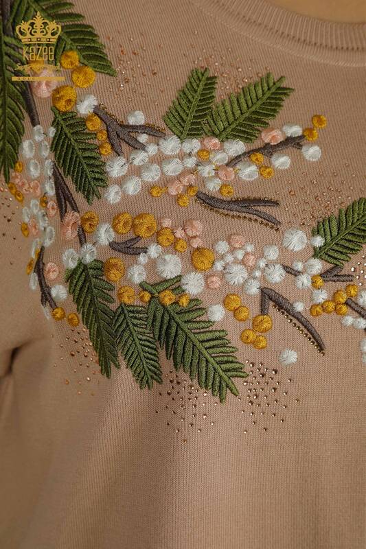 Женский свитер из трикотажа с вышивкой камнями оптом - 30750 | КАZEE