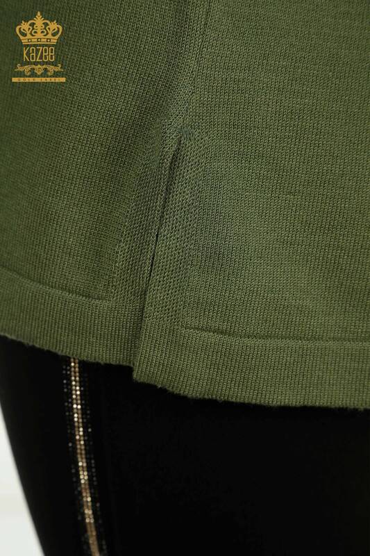 Женский вязаный свитер оптом с тигровым узором цвета хаки - 30746 | КАZEE