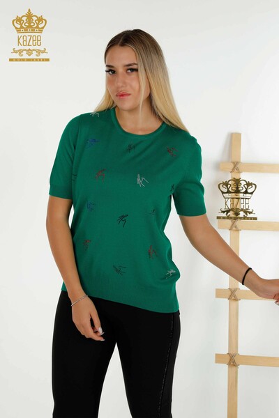 Kazee - Оптовая продажа женского трикотажного свитера с разноцветной каменной вышивкой зеленого цвета - 30327 | КАZEE