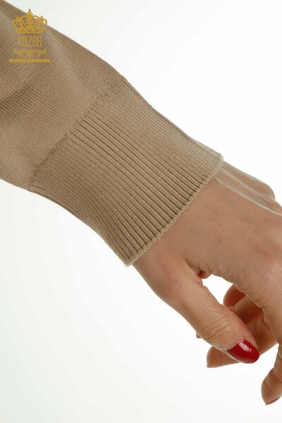 Женский вязаный свитер оптом с цветочным узором бежевого цвета - 30656 | КАZEE - Thumbnail