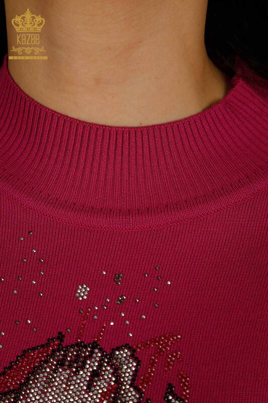 Женский трикотажный свитер оптом с цветочным узором цвета фуксии - 30656 | КАZEE