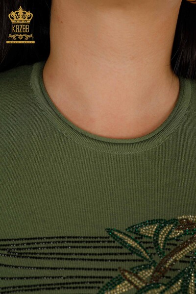 Женский трикотажный свитер оптом с цветочным узором цвета хаки - 30493 | КАZEE - Thumbnail