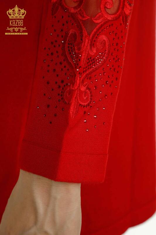 Женский вязаный свитер оптом красный с цветочной вышивкой - 30527 | КАZEE