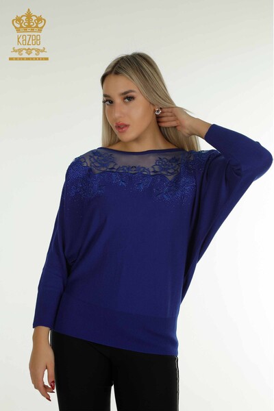 Женский вязаный свитер оптом Сакс с цветочной вышивкой - 30228 | КАZEE - Thumbnail