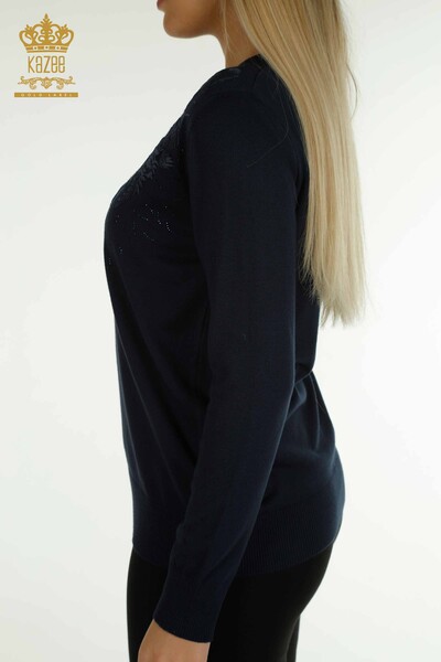 Женский трикотажный свитер оптом с цветочной вышивкой, темно-синий - 16849 | КAZEE - Thumbnail