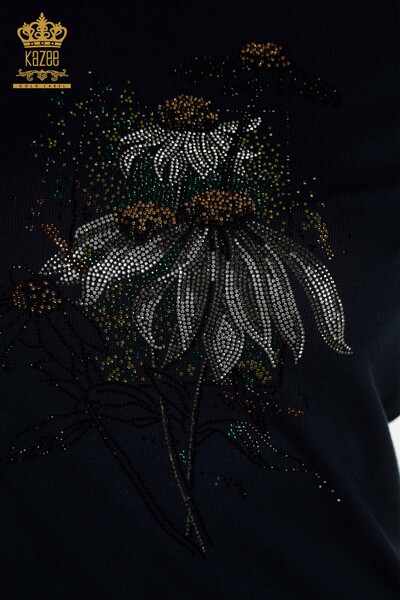 Женский трикотаж оптом Свитер с цветочной вышивкой Темно-синий - 30612 | КАZEE - Thumbnail