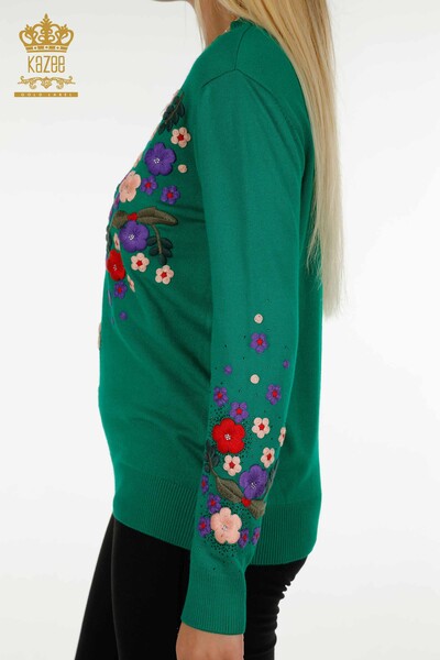 Зеленый женский трикотажный свитер с цветочной вышивкой оптом - 30632 | КAZEE - Thumbnail