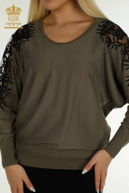 Женский вязаный свитер оптом из тюля цвета хаки - 15699 | КАZEE