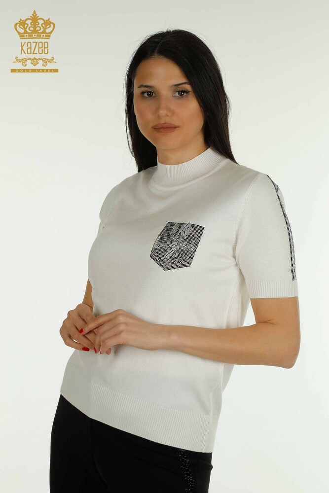 Женский вязаный свитер с высоким воротником цвета экрю оптом - 30642 | КАZEE - 1