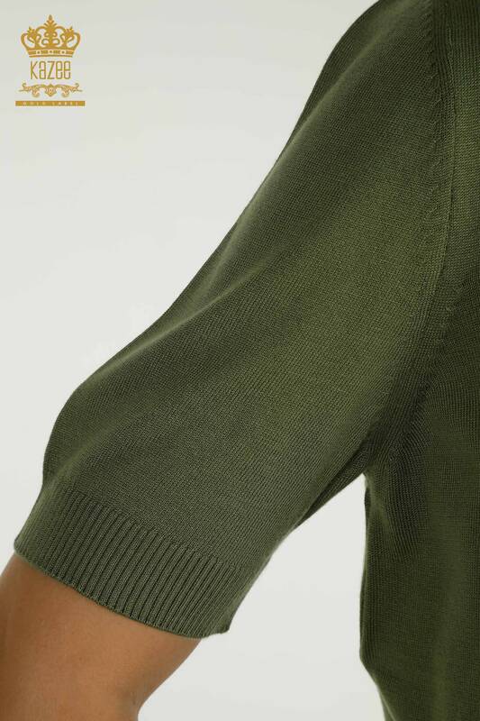 Женский вязаный свитер оптом с высоким воротником из вискозы цвета хаки - 16168 | КАZEE