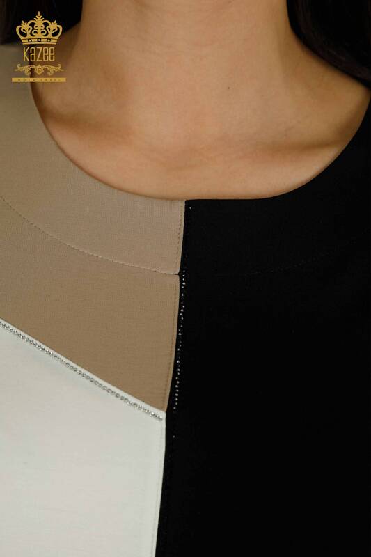 Женская блузка оптом с вышивкой камнями экрю-бежевого цвета - 79529 | КАZEE