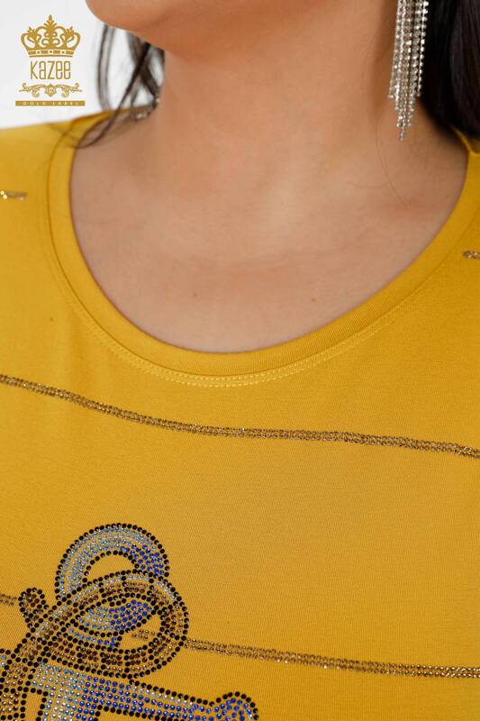 оптом Женская блузка с вышивкой камнем с круглым вырезом Шафран - 78970 | КАZЕЕ