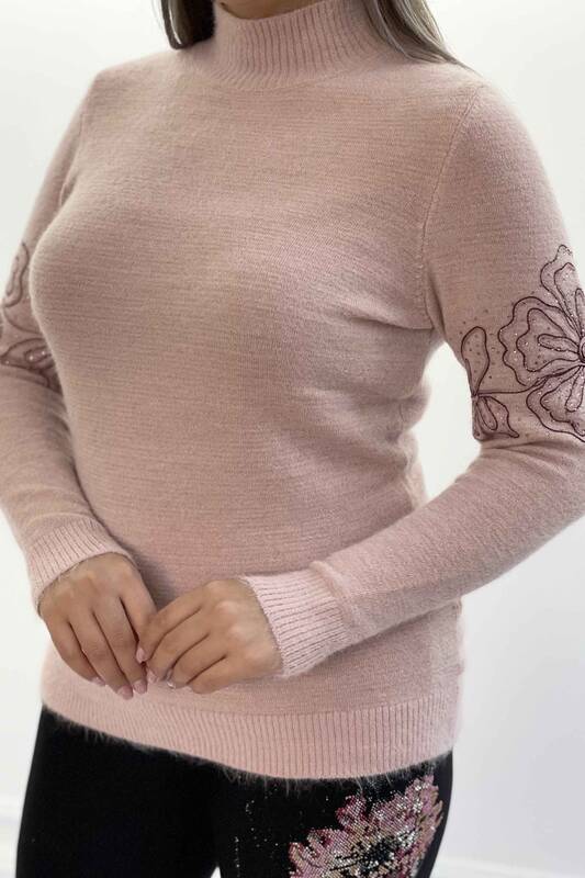 Женский свитер оптом с цветочной вышивкой из ангоры - 18875 | КАZЕЕ