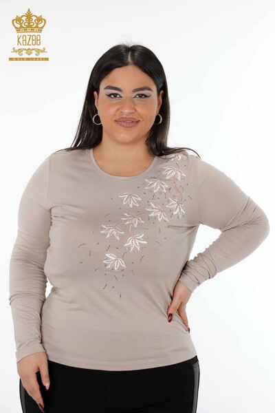 оптом Женская блузка в горошек с цветочным узором и вышивкой камнем - 79009 | КАZEЕ - Thumbnail